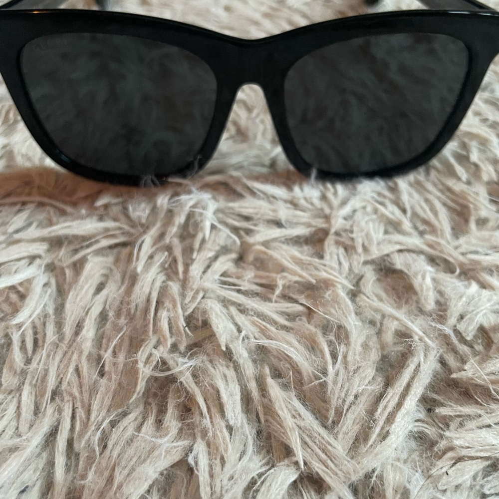 Stylish Black Sunglasses